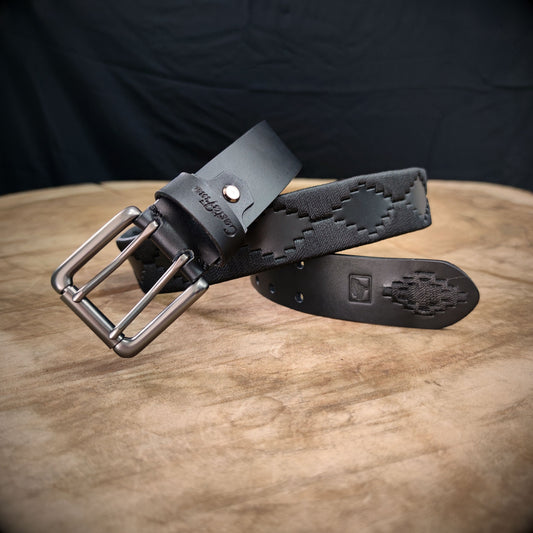 LEGADO – Elegancia Atemporal en Total Black | Cinturón tejido CASTAFINA clásico (Ref. TC-021)
