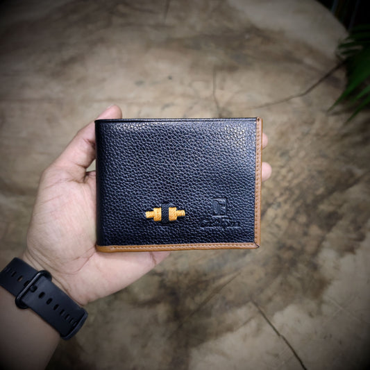 INFLUENCIA – Carácter que Deja Marca | Cuero negro texturizado con interiores miel – Billetera CASTAFINA (Ref. CF-008)