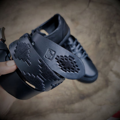 SOBERANO – Lujo que Impone | Combo de calzado sport negro texturizado y cinturón tejido a juego – CASTAFINA EXCLUSIVO (Ref. ZC-017)